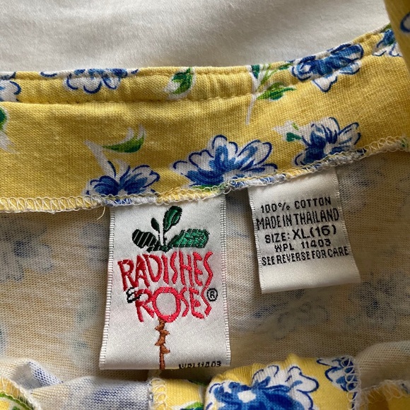 VINTAGE Floral 90s Yellow Romper/Jumper/Playsuit - Picture 2 of 3